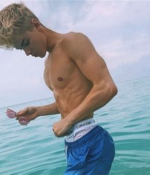 Six pack abs 04 5dff8dd99d197.jpg