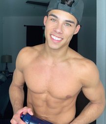 Justin Valentin 5e9210ab6edf7.jpg