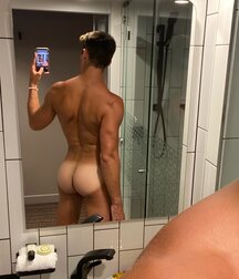 Best Asses Gay Tube 603c3270a6400.jpg