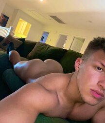 Best Assets for a Saturday night in June Boys Porn 60ce8d126e435.jpg