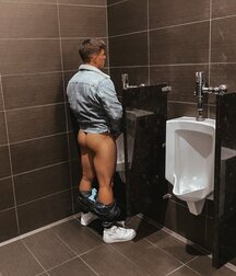 Best Assets for a Saturday night in June Boys Porn 60ce8d329e8e3.jpg