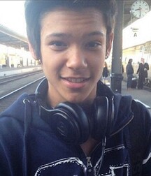 Omar Rudberg of Young Royals Simon 60f329ab2bf7a.jpg