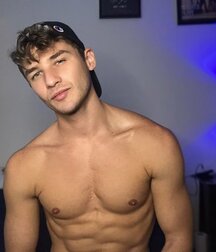 Muscle JOCK Tate in the gym and at home 61314fe6e1e64.jpg