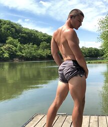 Muscle JOCK Tate in the gym and at home 61314fffac156.jpg
