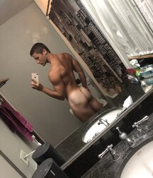 Muscle JOCK Tate in the gym and at home 6131501110e2f.jpg
