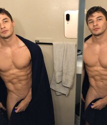 Muscle JOCK Tate in the gym and at home 6131506d6ca91.jpg