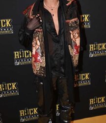 Omar Rudberg Young Royals Yummy 616c78cb61698.jpg