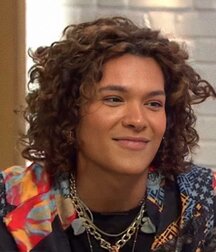 Omar Rudberg Young Royals Yummy 616c78d7bc9b2.jpg