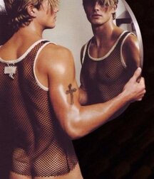 SEXY ASSES GAY PORN BOYS 619ae7d9a5dff.jpg