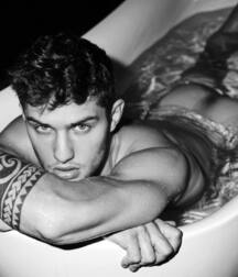 HAPPY HOLIDAY BUTTS TWINK PORN TUBE 61c8b95a040f7.jpg