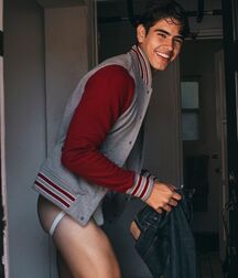 HAPPY HOLIDAY BUTTS TWINK PORN TUBE 61c8b97d0f34d.jpg
