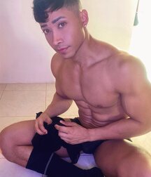 Roy Royal muscle Latino  Boys Porn 62103e71cb466.jpg