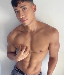 Roy Royal muscle Latino  Boys Porn 62103ea50f5c8.jpg