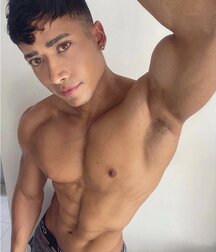 Roy Royal muscle Latino  Boys Porn 62103ea77bb0b.jpg