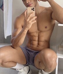 Roy Royal muscle Latino  Boys Porn 62103eb3e3df5.jpg