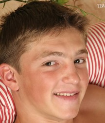 (ihti) - Martin On A Striped Chair 5d428aba7f78a.jpg