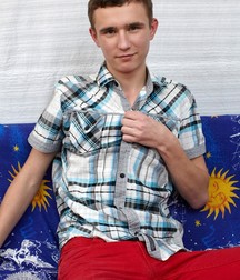 (ihti) - James 5d4a8b45210c6.jpg