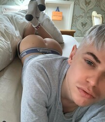Femboys-1 twink boy tube 61a0100f11648.jpg