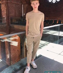 Pretty Boys-1 Twink Tube 61a569f92df90.jpg