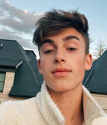 Pretty Boys-1 Twink Tube 61a56a0d63e8d.jpg