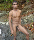 Larry 583f63ac3eace.jpg