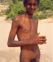 C Latino02 5890029453a91.jpg