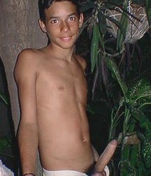 C Latino02 589003064566e.jpg
