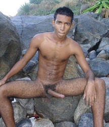 Latino02 594c9b6965343.jpg