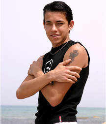 Brazil Model 03 5966791e68e3e.jpg