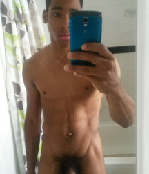 Selfies01 59963e4b89ffd.jpg