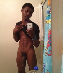 Selfies03 5996408f19dae.jpg