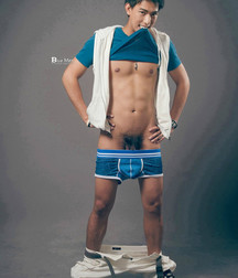 Sexy Asian Boy 5a39d3bbd01a5.jpg