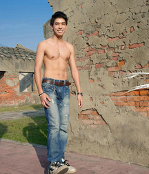Sexy Asian Boy 5a39d5afdb33b.jpg