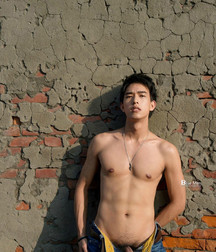 Sexy Asian Boy 5a39d609039f0.jpg