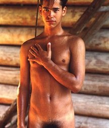 Twinks 5ab1243d40bd8.jpg