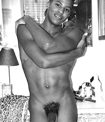 Black Twinks 5ab168abf2376.jpg
