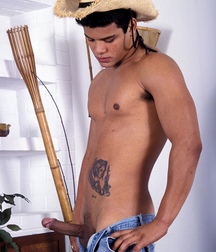 More Brazilian Guys 5aba96fe4c9aa.jpg