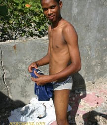 Gabby 5b752158cc37c.jpg