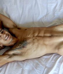 Muscle Hunks 5c43c0efe4079.jpg