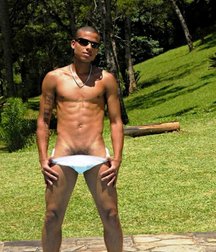 Black Non Nude 5cca450932e1d.jpg