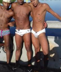 3+ Non Nude 5d161384d9867.jpg