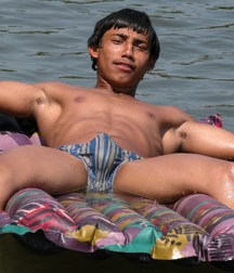 India Non Nude 5d55944e4ab8a.jpg