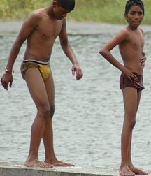 India Non Nude 5d55944fb1ebd.jpg