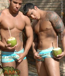Twins 5dd9a1a49b19b.jpg