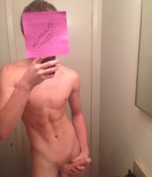 twinky bathroom boy 55c32051a0d26.jpg