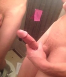 twinky bathroom boy 55c32052722df.jpg