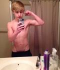 twinky blond bathroom pics 56f50ae29d3c4.jpg