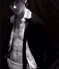 Himself 7 5573ed3815591.jpg