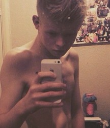 Himself 13 55796f4e75c04.jpg