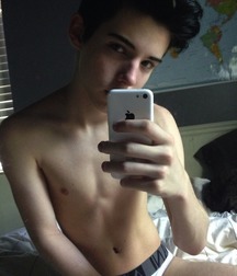 Himself 13 55796f5c627bd.jpg